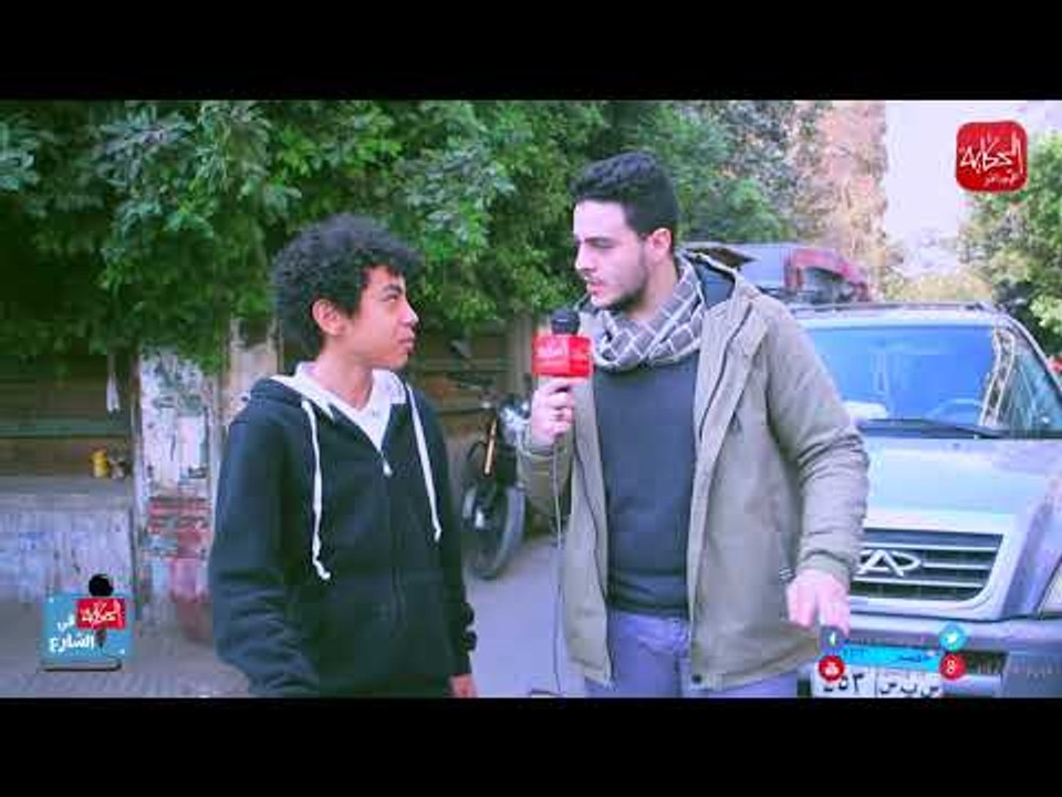 بني آدم غريب ..عايش لوحده على جزيرة ومعاه محمد صلاح وأمينة خليل وهنيدي .. عمل ايه ؟!!