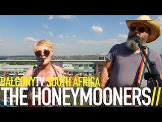 THE HONEYMOONERS - SHIPS SAIL ON BYE (BalconyTV)