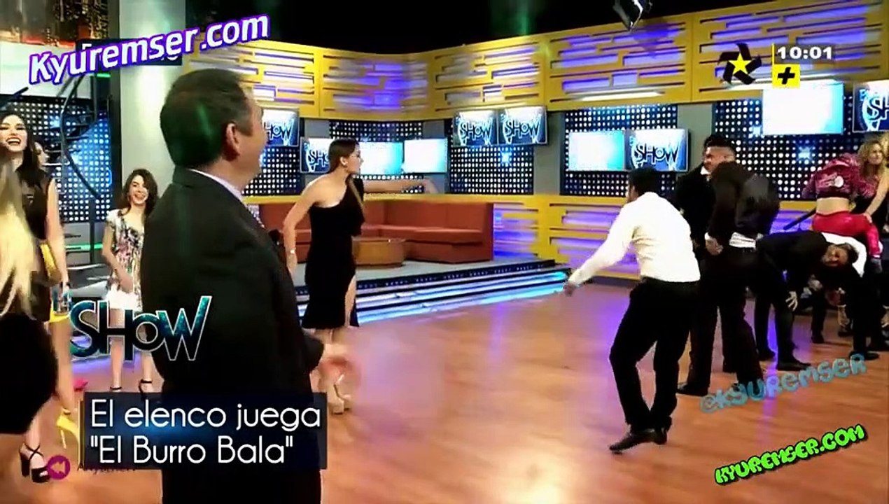 Çılgın Yarışma Yapan Uzak Doğulularla Yarışan Meksika Televizyonundan Canlı Yayında 'Uzun Eşek' Oyunu!