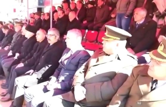 Bayburt'ta İstiklal Marşı Okunurken Protokolün Ayağa Kalkmaması Tepki Çekti