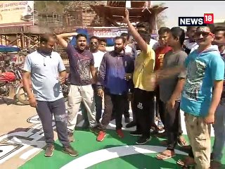 पाक के खिलाफ लोगों का फूटा गुस्सा, कुछ इस तरह से किया विरोध-People anger against Pakistan and did protest like this