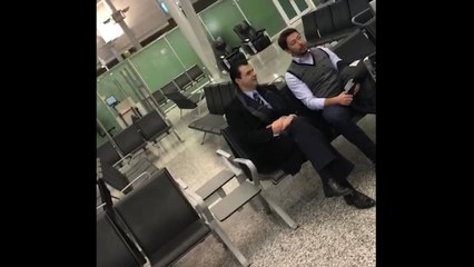 Report TV - Pas dorëzimit të mandateve, Basha niset për Vjenë me Shkëlzen Berishën