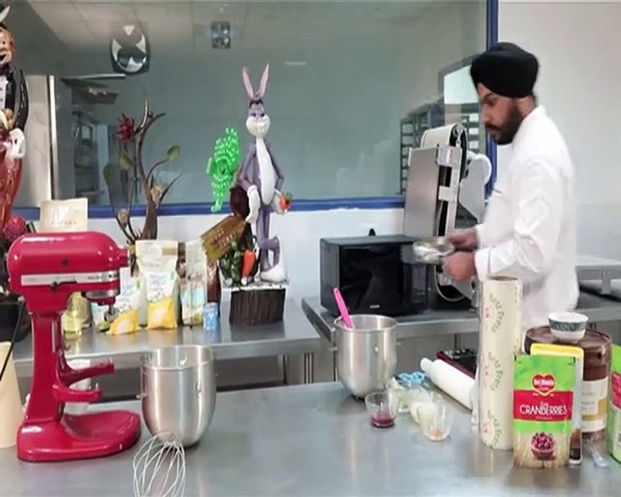 How to Make Raspberry Cheese Cake  Easy Raspberry Cheesecake at Home  Academy of Pastry Arts India