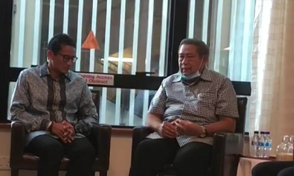 Sandiaga Uno Jenguk Ani Yudhoyono