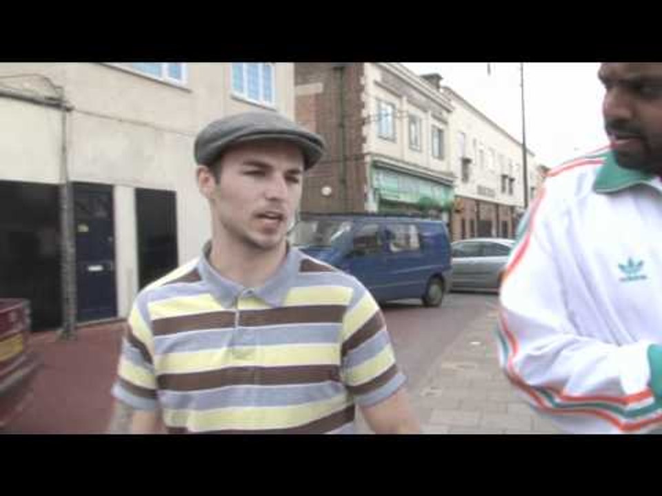 Walks The Walk - with Kevin Mitchell / for iFILM LONDON / MURRAY v MITCHELL