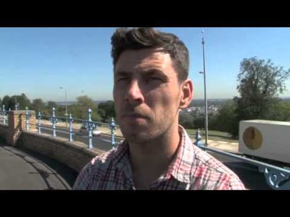 'IM A MISERABLE BOXING SPECTATOR' - DARREN BARKER EXCLUSIVE FOR iFILM LONDON.