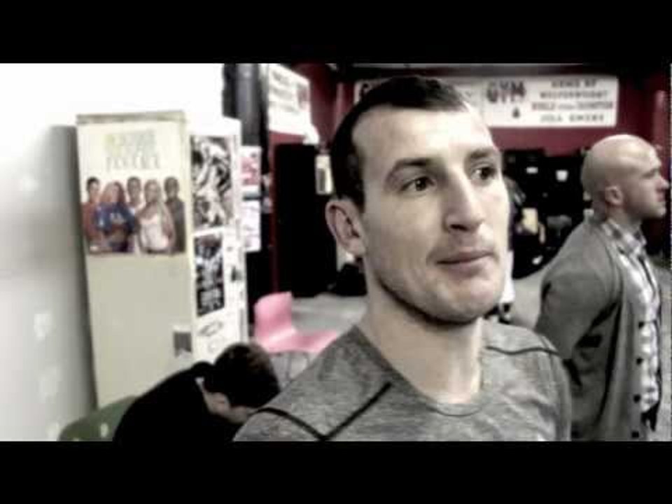 TRAINING IN GLEASONS GYM - A SCOUSER IN NEW YORK (PART 3) - FEATURING DERRY MATHEWS / iFILM LONDON