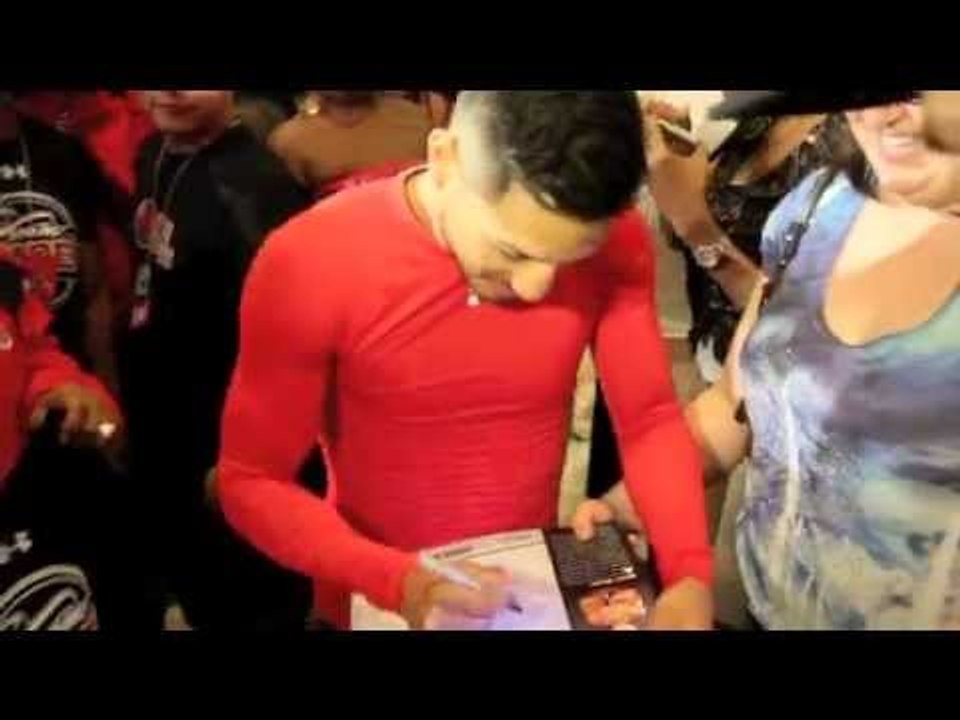 ABNER MARES WORKS OUT & MEETS FANS AT MGM GRAND (LAS VEGAS) / MAYWEATHER v GUERRERO