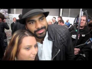 DAVID HAYE IS MOBBED BY THE FANS AT THE FROCH v KESSLER WEIGH-IN (O2 ARENA) / iFILM LONDON