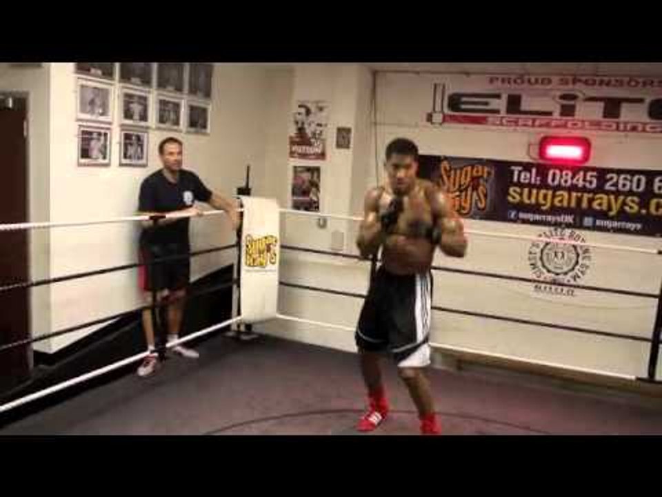 ANTHONY JOSHUA (MBE) WORKOUT FOOTAGE (WITH TONY SIMS) AT SIMSY'S GYM .