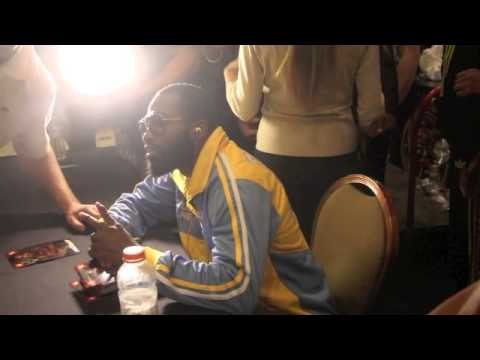 ADRIEN 'THE PROBLEM' BRONER SIGNING AUTOGRAPHS & SPENDING TIME WITH FANS @ MGM GRAND.