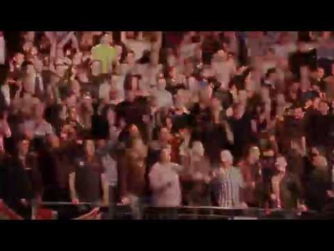 'I PREDICT A RIOT!' - THE LEEDS FANS GO F****** MENTAL FOR THEIR JOSH WARRINGTON / BATTLE LINES