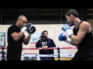 ANDY LEE & ADAM BOOTH PAD WORKOUT @ TOP RANK GYM (LAS VEGAS) / LEE v KOROBOV