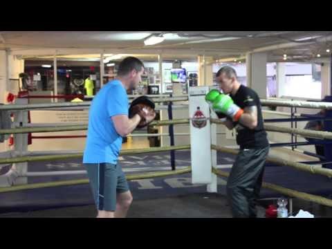 DERRY MATHEWS POWERFUL PAD WORKOUT WITH TRAINER DANNY VAUGHAN AHEAD WORLD TITLE CHALLENGE