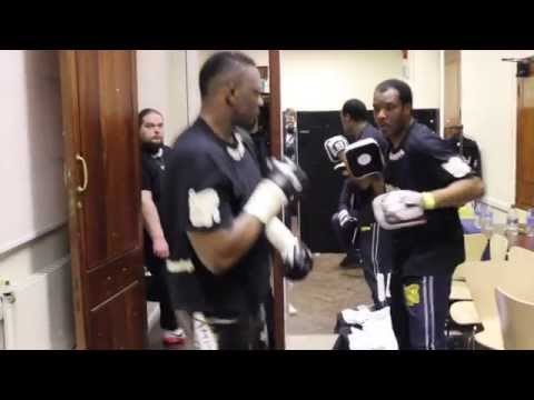 DILLIAN WHYTE WARMS UP ON THE PADS AHEAD OF 13TH PROFESSIONAL FIGHT