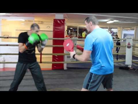 DERRY MATHEWS TECHNICAL PAD WORKOUT WITH TRAINER DANNY VAUGHAN @ MGM MARBELLA