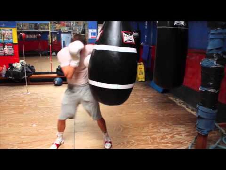 IN CAMP WITH BRITISH & COMMONWEALTH CHAMPION LIAM WALSH WITH TRAINER GRAHAM EVERETT