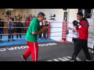 JOSE ZEPEDA BLISTERING PADWORK OUT WITH TRAINER ROBERT ALCAZAR - FLANAGAN v ZEPEDA