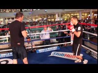 SCOTT QUIGG WORKS OUT ON PADS WITH TRAINER JOE GALLAGHER