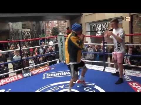 JOEL BRUNKER SKIPPING / SHADOW BOXING @ TRINITY LEEDS AHEAD OF JOSH WARRINGTON CLASH (FOOTAGE)