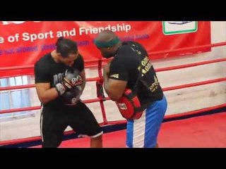 HOT PROSPECT ANTHONY YARDE WORKS ON THE BODY BAG @ PEACOCK GYM  AHEAD OF NEXT FIGHT IN HARROW