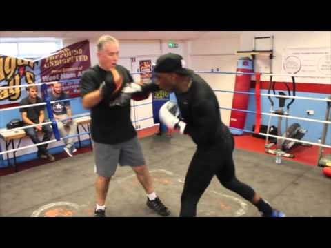 ROUND 2 EXPLOSIVE !!! - NIGEL BENN WORKS OUT ON THE PADS WITH TRAINER JIMMY TIBBS