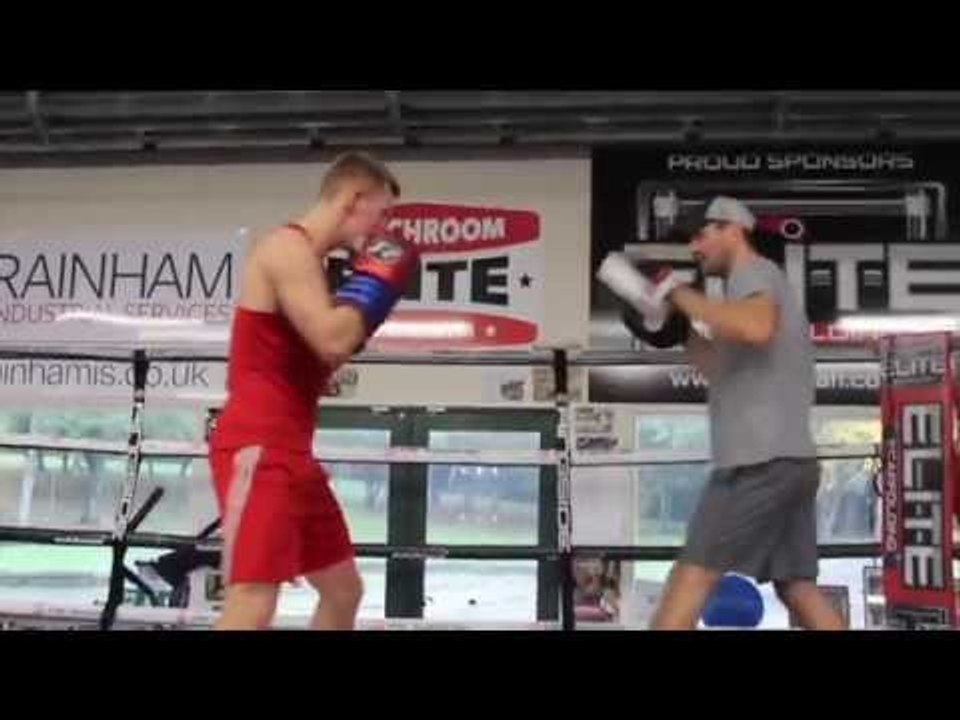 HIGHLY RATED TED CHEESEMAN PADWORKOUT WITH TONY SIMS @ MATCHROOM ELITE GYM