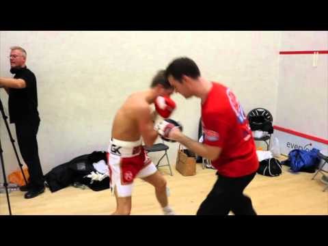 GEORGIE KEAN WARMS UP ON THE PADS IN HARROW / iFL TV