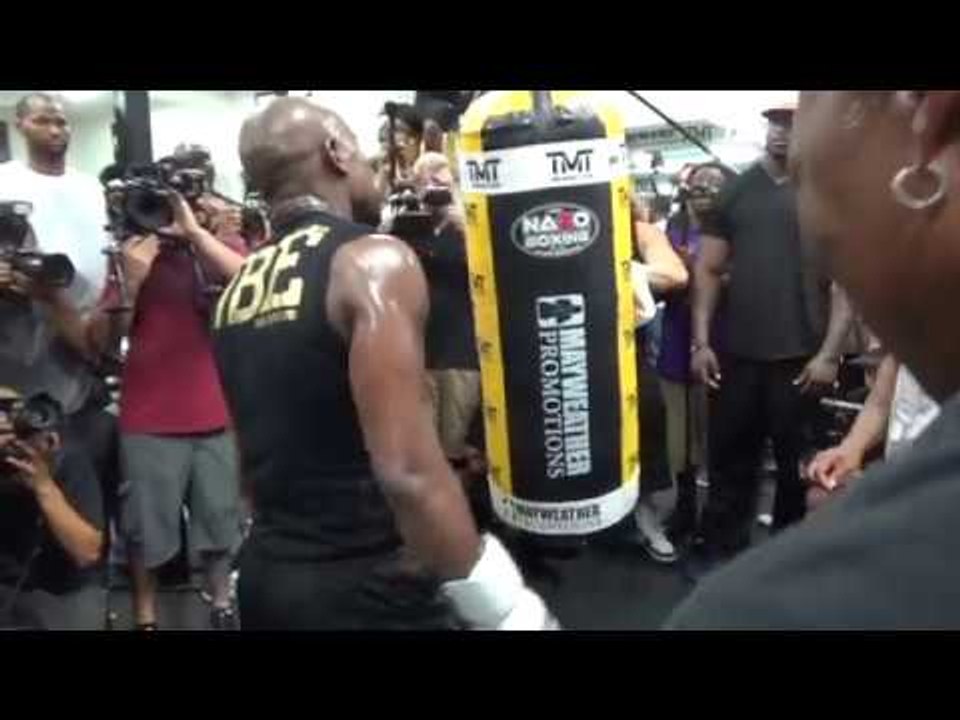 'CAN I SMOKE WEED & HAVE A BEER BEFORE THE FIGHT? - FLOYD MAYWEATHER / MAYWEATHER-McGREGOR