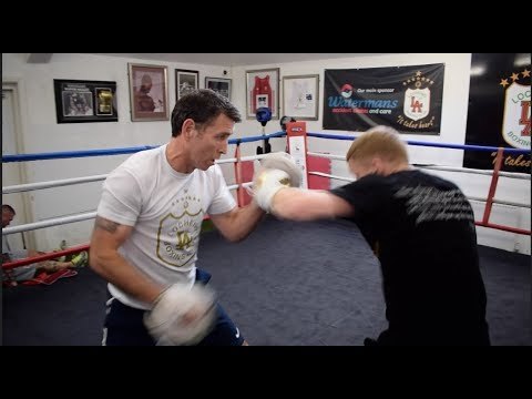 EXPLOSIVE!! HIGHLY RATED SCOTTISH STAR STEPHEN TIFFNEY SMASHES THE PADS @ LOCHEND ABC