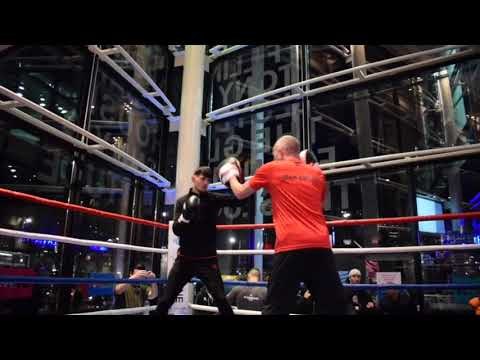 HIGHLY RATED JASON EASTON HAMMERS THE PADS AHEAD OF JOSEF ZAHRADNIK CLASH