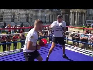 INTRODUCING SUPER-MIDDLEWEIGHT SOUTHPAW - TAYLOR McGOLDRICK - SHOW CASES HIS PAD SKILLS!