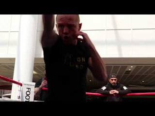 LUKE JACKSON DOESN'T GIVE MUCH AWAY AT PUBLIC WORKOUT / FRAMPTON v JACKSON