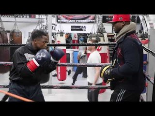 ROYAL STORM! ISAAC DOGBOE HITS THE PADS AHEAD OF WBO DEFENCE / DEC 8th @ MADISON SQUARE GARDEN