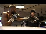 BOOM! LAWRENCE OKOLIE SHOWS IMMENSE POWER & SPEED UNDER NEW TRAINER BARRY ROBINSON / PUBLIC WORKOUT