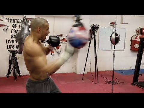 CHRIS EUBANK JR LOOKING SHARP & EXPLOSIVE @ HIS GYM IN BRIGHTON / **MEDIA WORKOUT** / FEB 23rd / o2