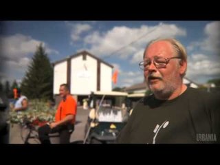 Le domaine de Rouville : Le Père Noël en Speedo - QC12