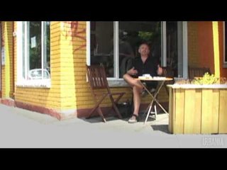 Minutes Urbania: La révolte, coin Laurier / Fabre