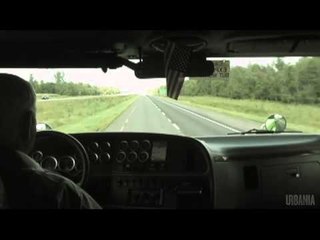 Minutes Urbania: Import-export, autoroute 20