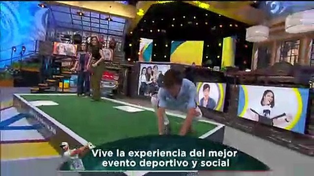 Todo Un Show | ¡Reta de Mini Golf en Todo Un Show! Roger vs Cynthia vs Carla.