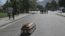 Funeral de víctimas de disturbios enmarcan nueva jornada de protestas en Haití