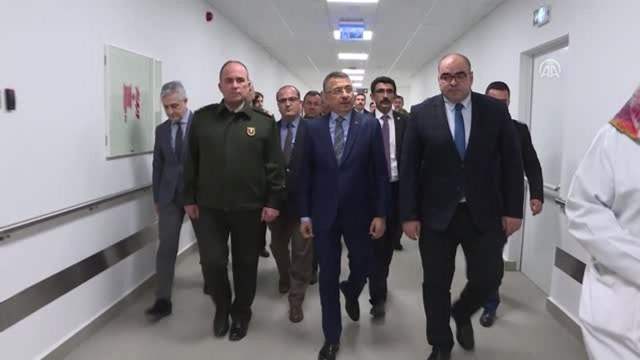 Cumhurbaşkanı Yardımcısı Oktay'dan Yaralı Askerlere Ziyaret