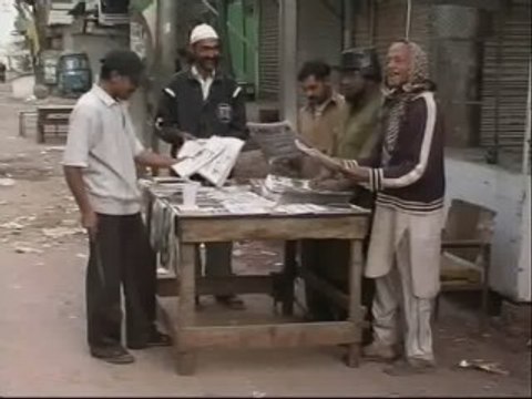 El gobierno pakistaní decide si retrasa las elecciones