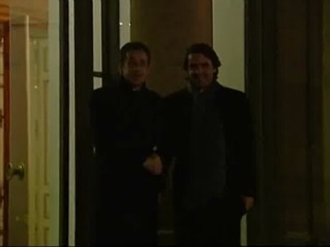 Sarkozy recibe a José María Aznar en el Elíseo
