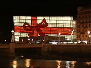 El Kursaal se viste en Navidad como un regalo