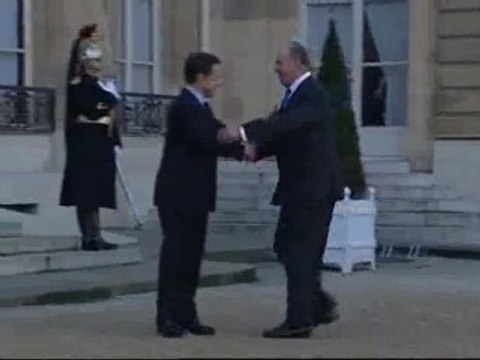 Sarkozy recibe al Rey Juan Carlos en el Elíseo de París