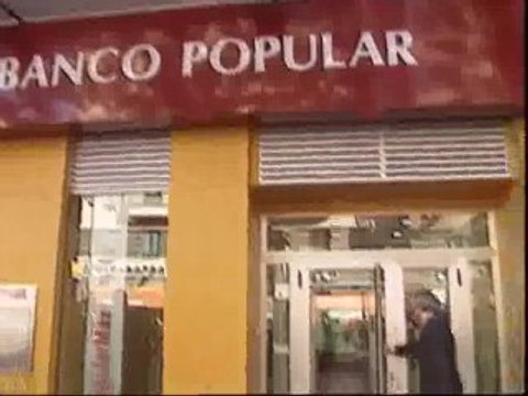 El Banco Popular rompe los horarios de la banca y abre 12 horas al día