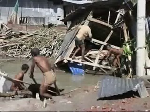 Los muertos en Bangladesh por el ciclón Sidr podrían alcanzar los 10.000