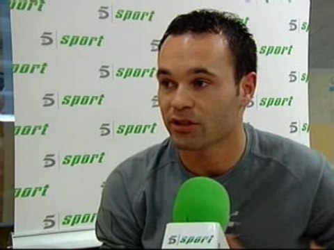 Iniesta: Ojalá pueda retirarme en el Barça