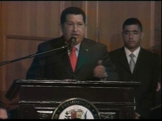 Chávez: "Bush está para mandarlo al manicomio"